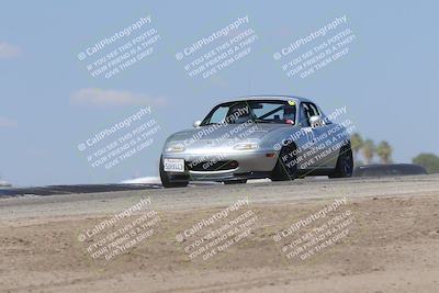 media/Oct-04-2025-OnGrid (Sat) [[44bd565ffa]]/Yellow Group/Grapevine/